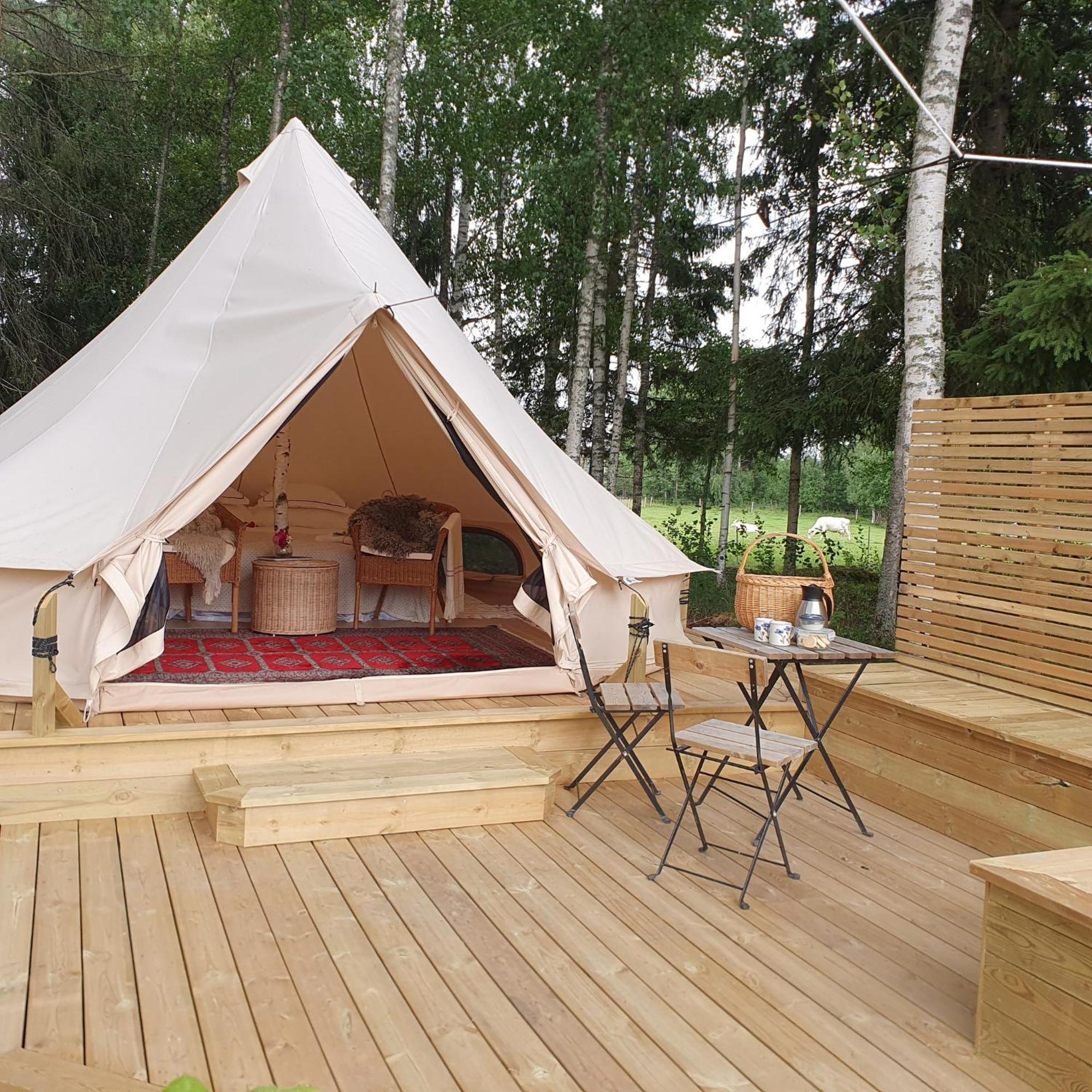 Hotel Skalbo Gardsglamping Järvsö Exterior foto